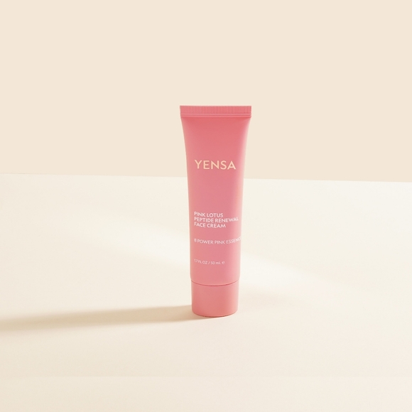 🔴 YENSA Pink Lotus Peptide Renewal Face Cream - Picture 3 of 3